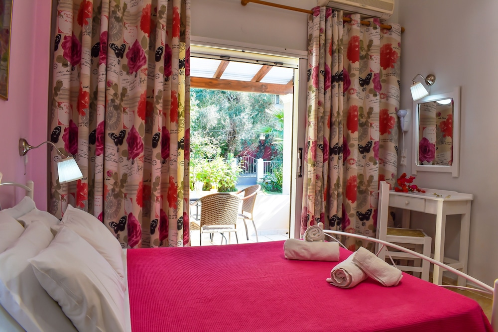 Spiti Propokis by Holidays in Dassia 10/50