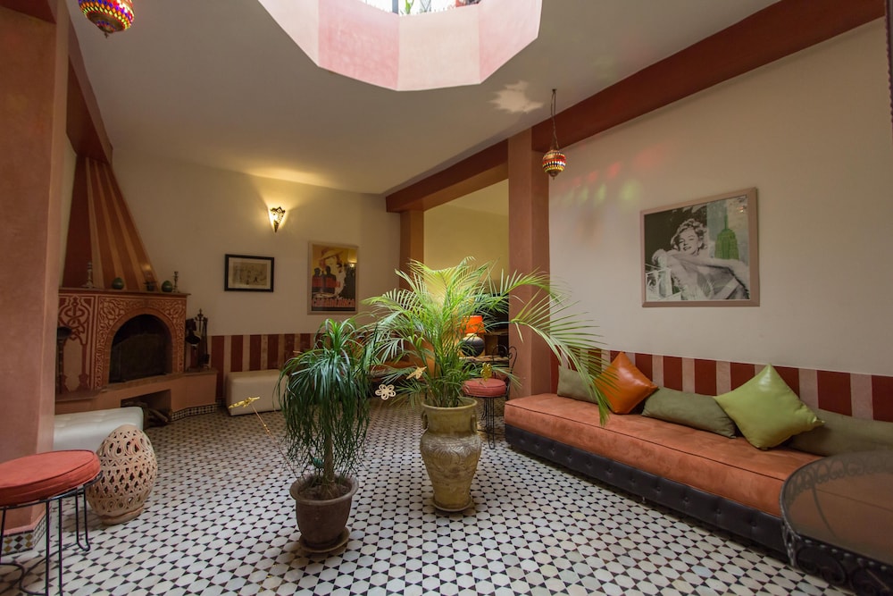 Riad Norma 19/50