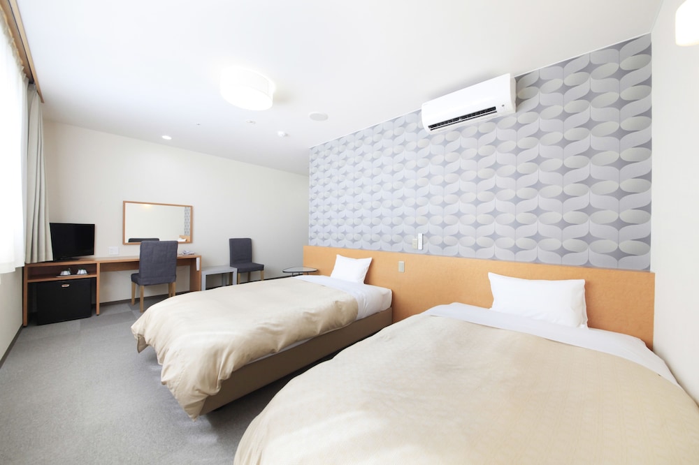 STANDARD, TWIN BEDS, NEW WING