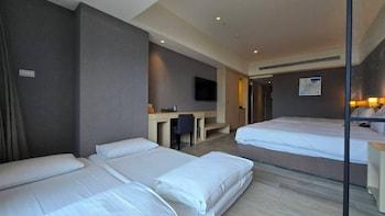 Gallery, Double Bed، Grand Bay Resort 2/2