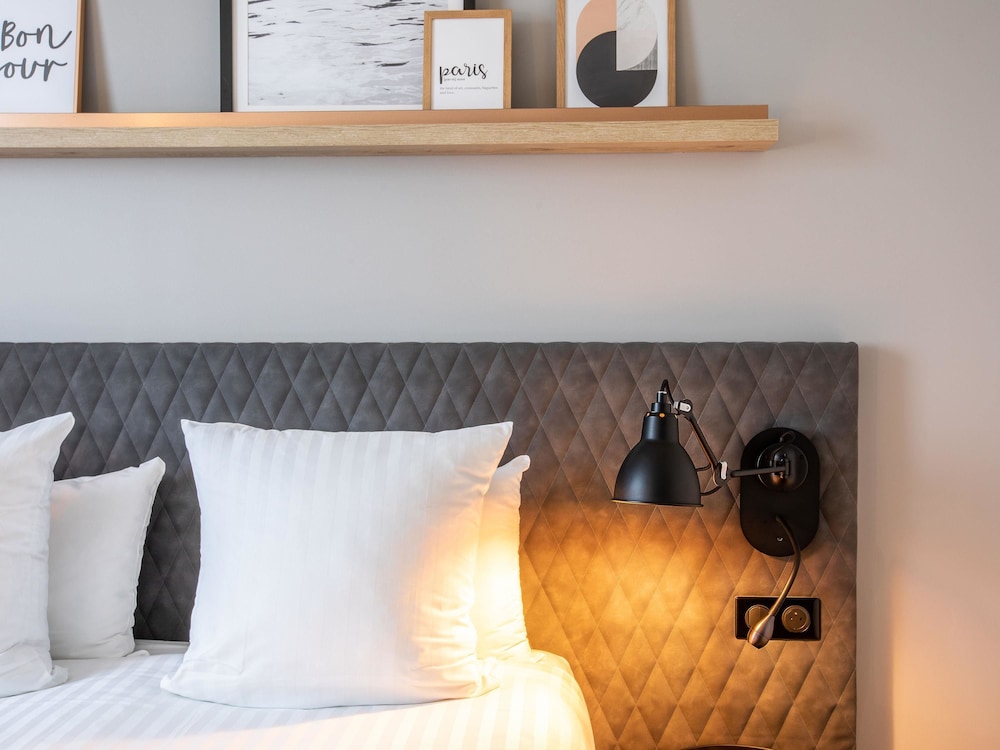 Mercure Paris Gennevilliers 24/76