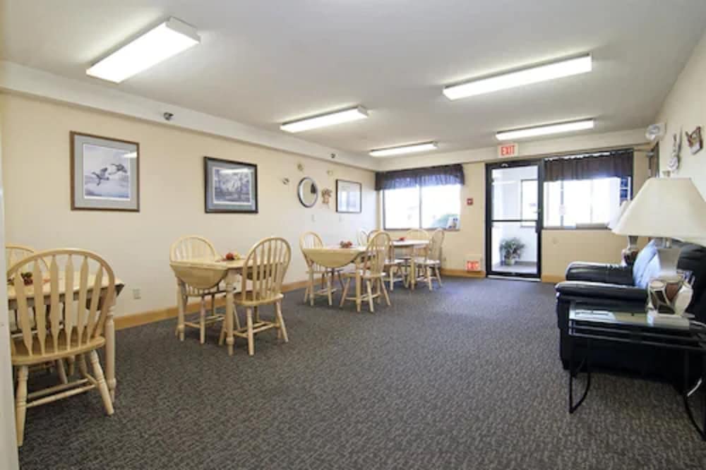 Americas Best Value Inn Zumbrota 12/21