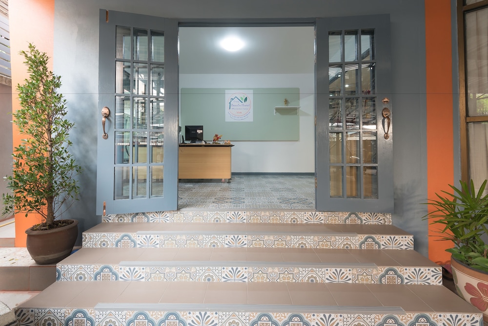Baansu Hostel 5/50