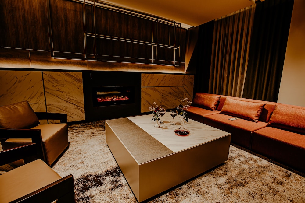 Hotel Mustafa 25/42