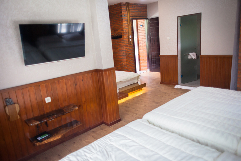 Pariban Hotel 8/11