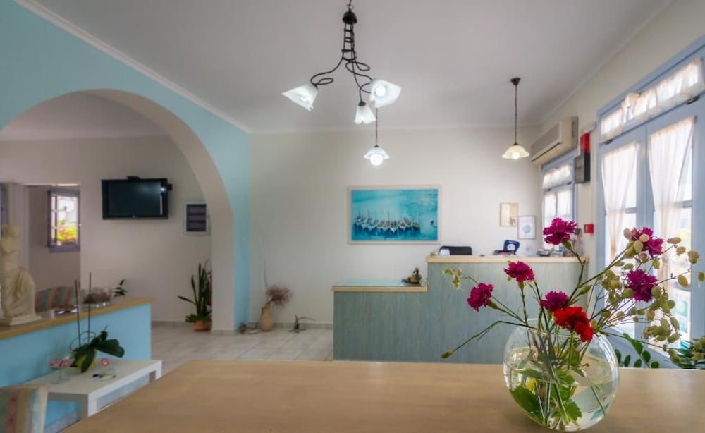 Aeolis Hotel 17/32