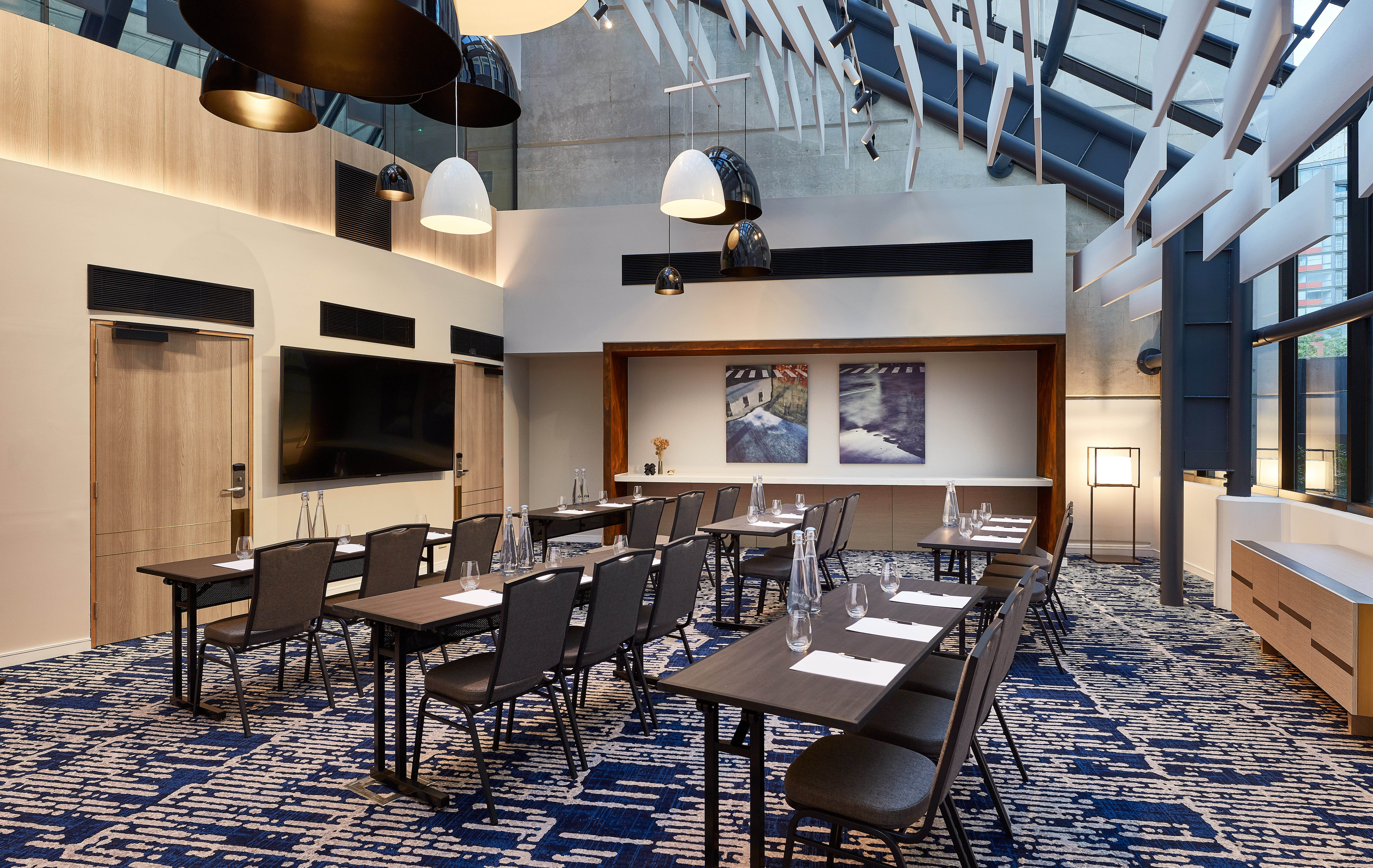 Crowne Plaza Hotel Melbourne 61/72