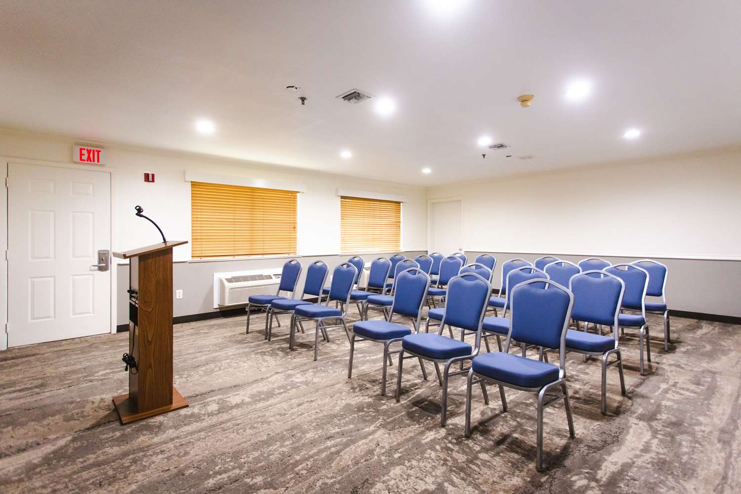 Best Western Pearland Inn 26/31