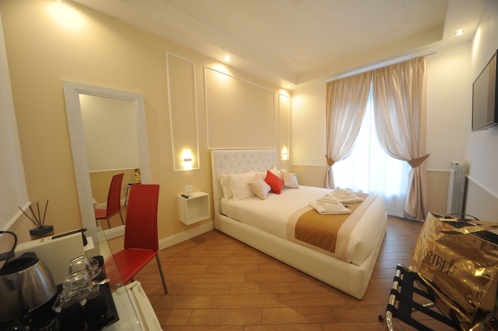 My Suites Piazza Di Spagna 9/43