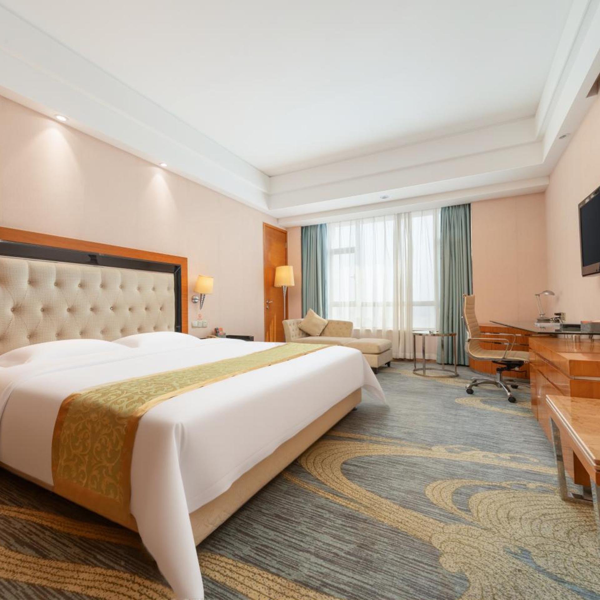 Yinquan Hotel 12/46