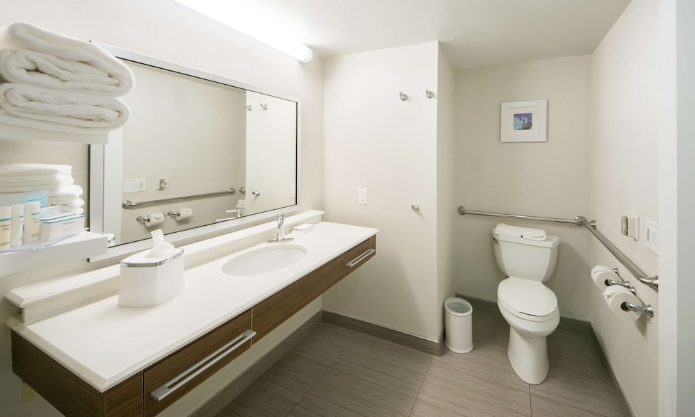 Hampton Inn Lakeland 11/44