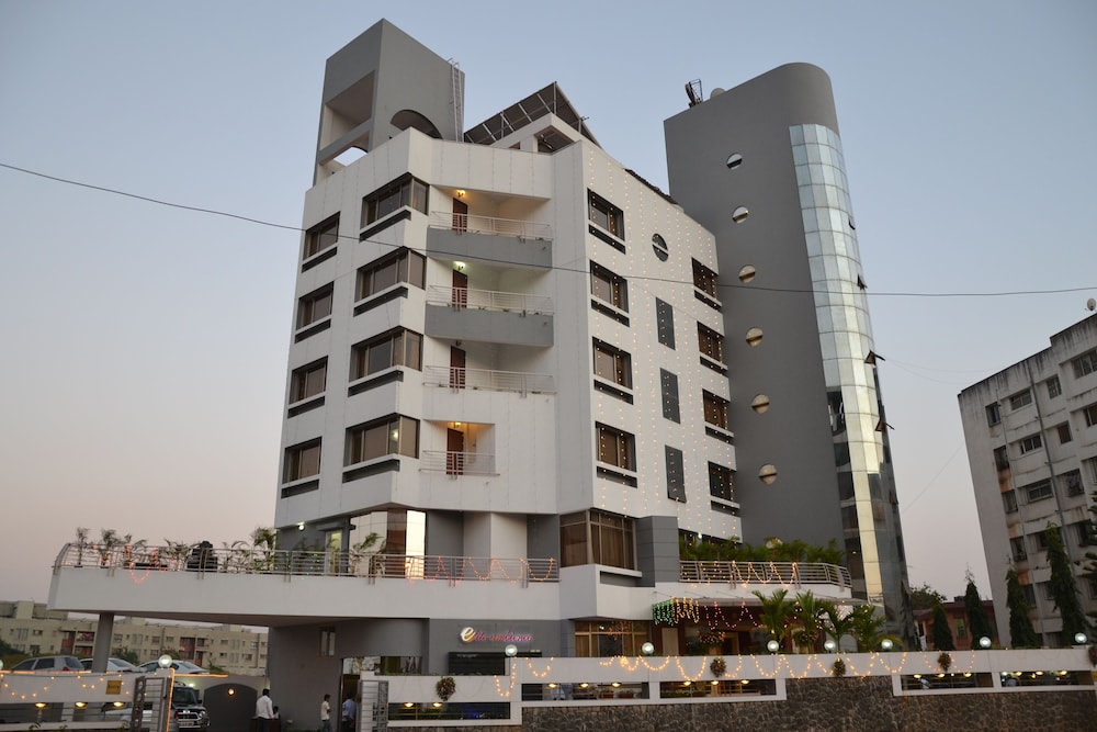 Hotel Ambience Excellency 5/45