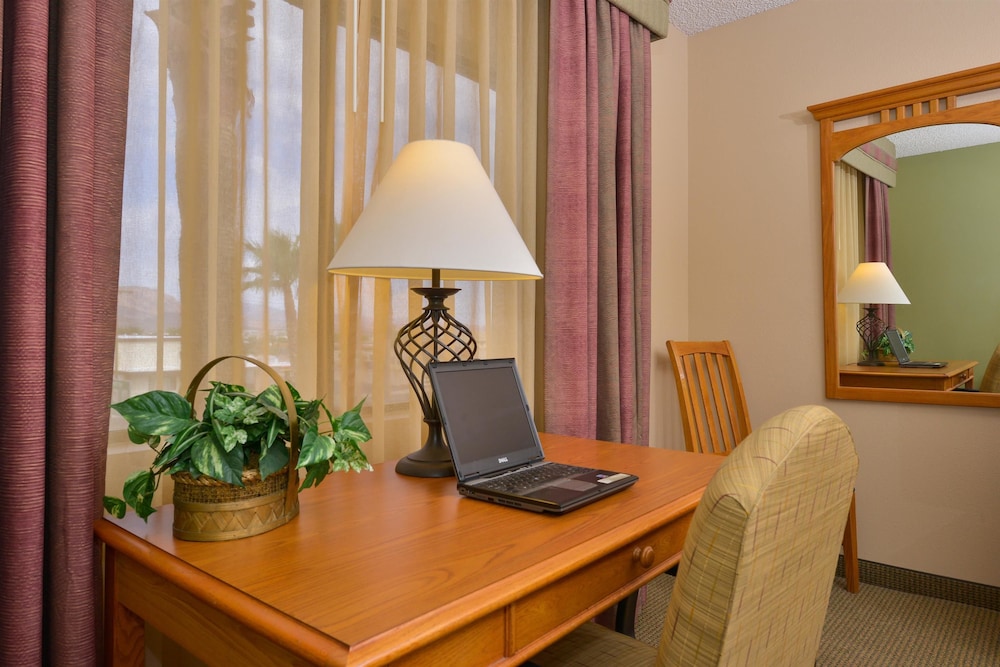 Best Western Plus King's Inn & Suites 32/37