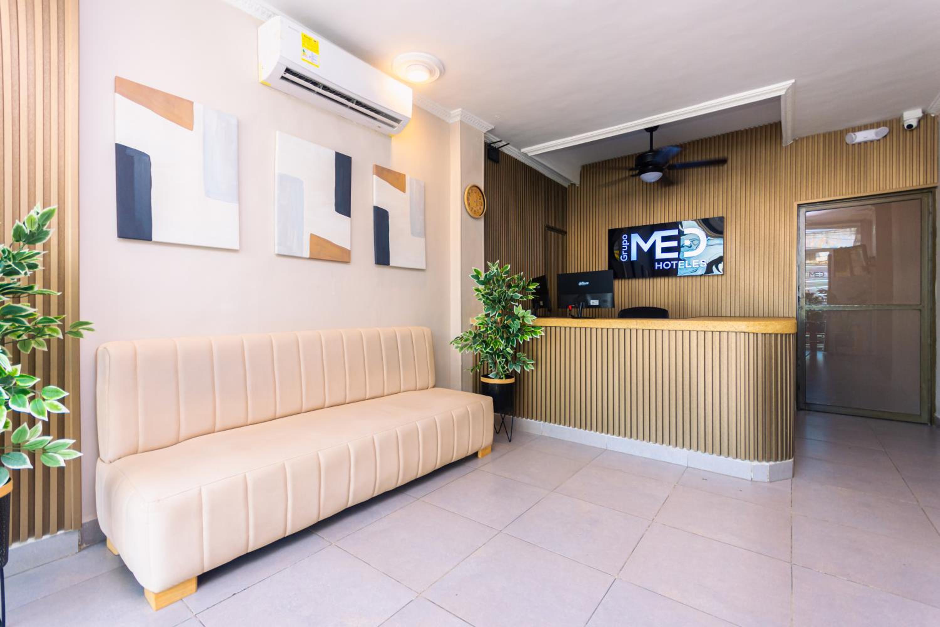 Hotel Med Cartagena 6/19