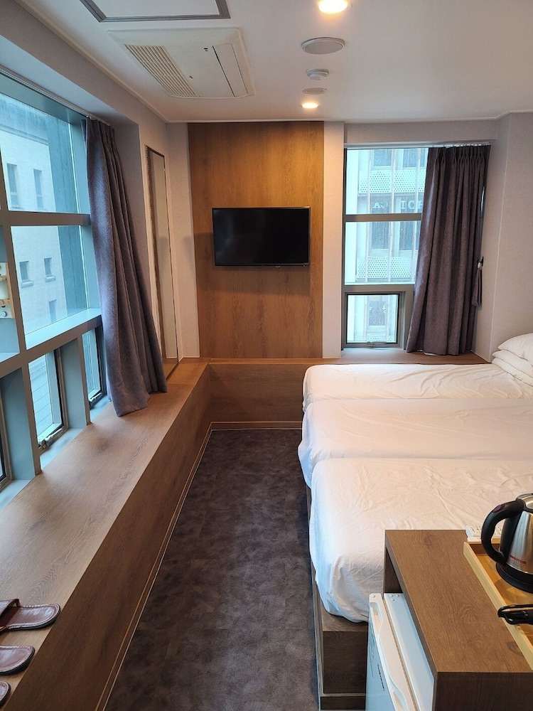 Calistar Hotel 30/50