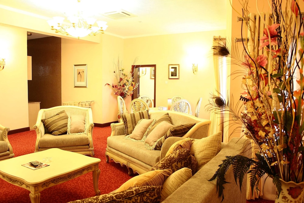 Imperial Royale Hotel 43/66