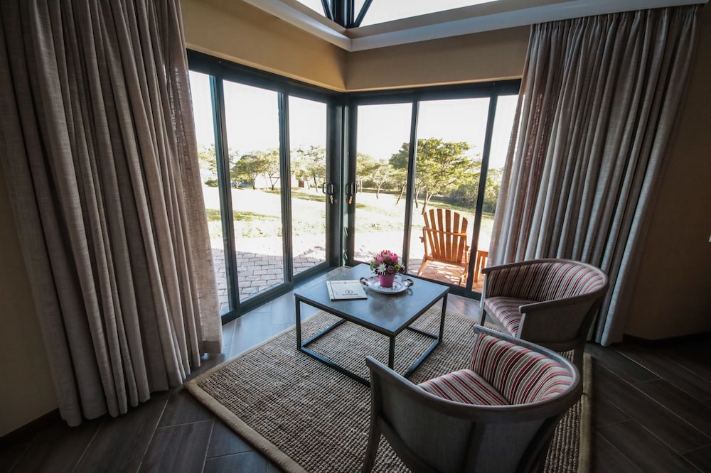 J-Bay Zebra Lodge 39/50
