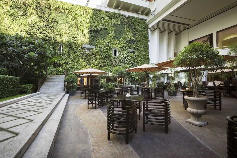 Rex Hotel Saigon 43/50