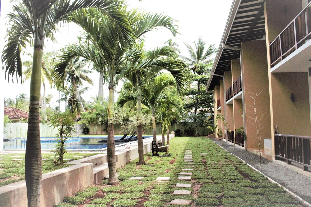 Handagedara Resort 57/63
