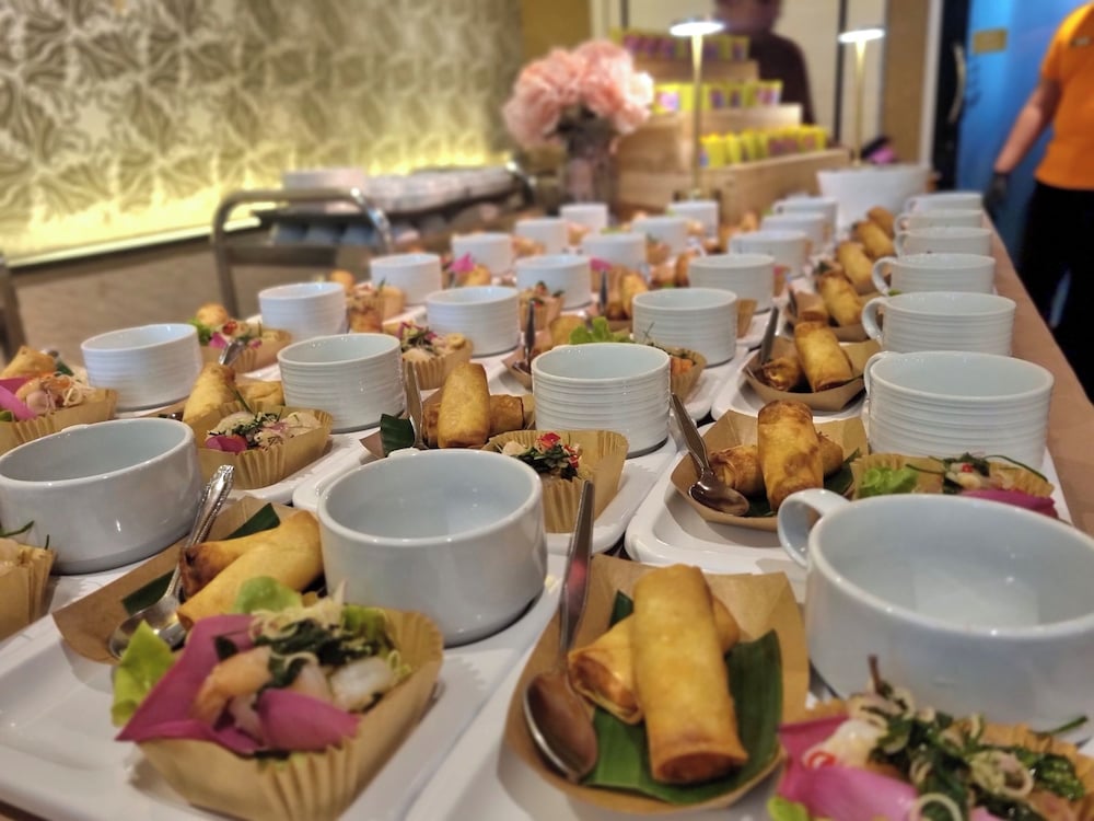Lantana Resort Hotel 52/61