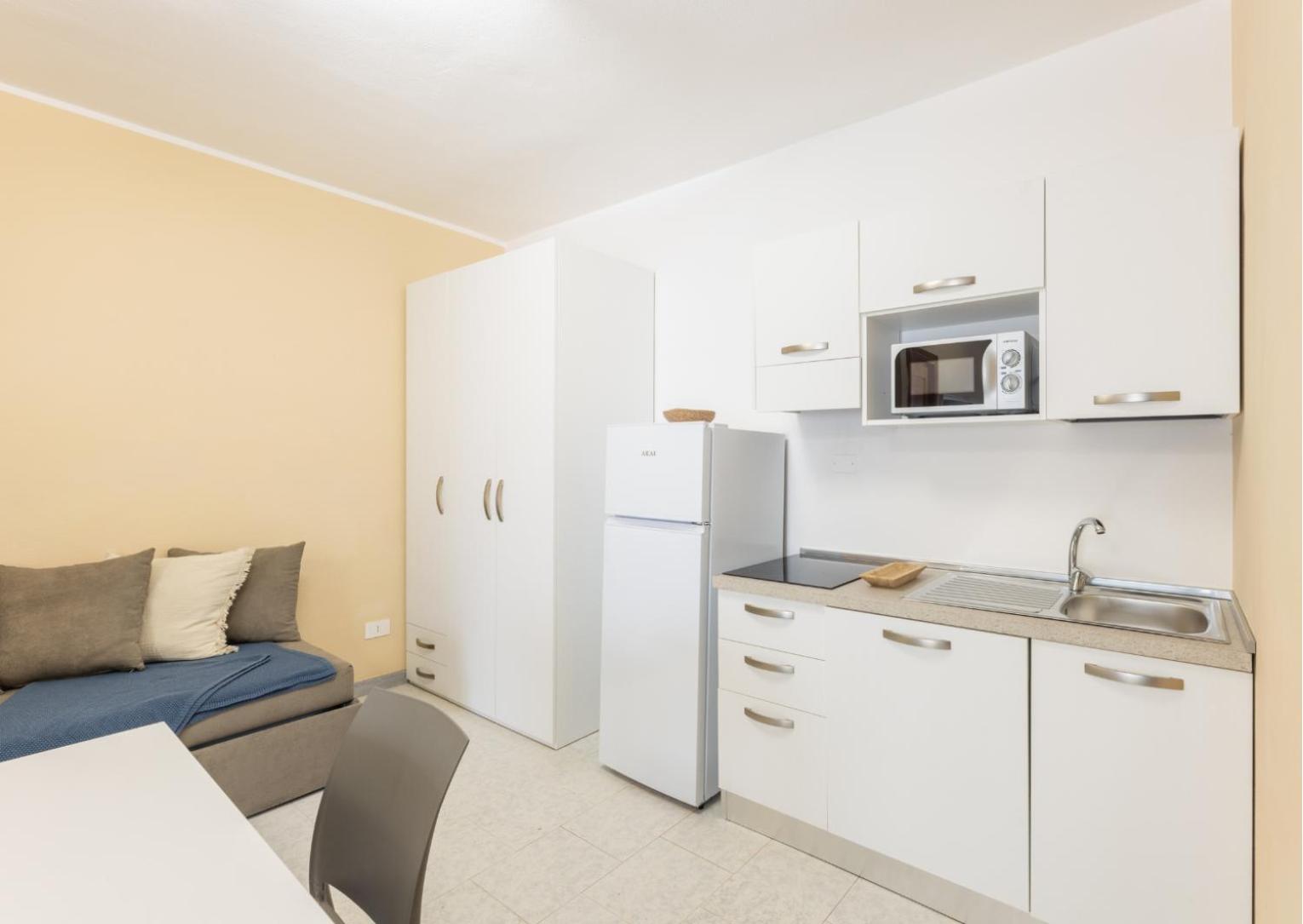 Rina Sea Apartments 12/34