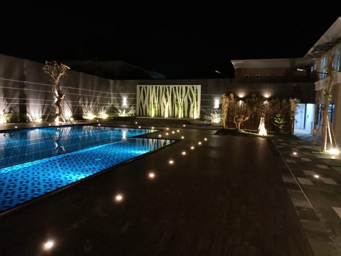 Cempaka Mas Hotel 5/11