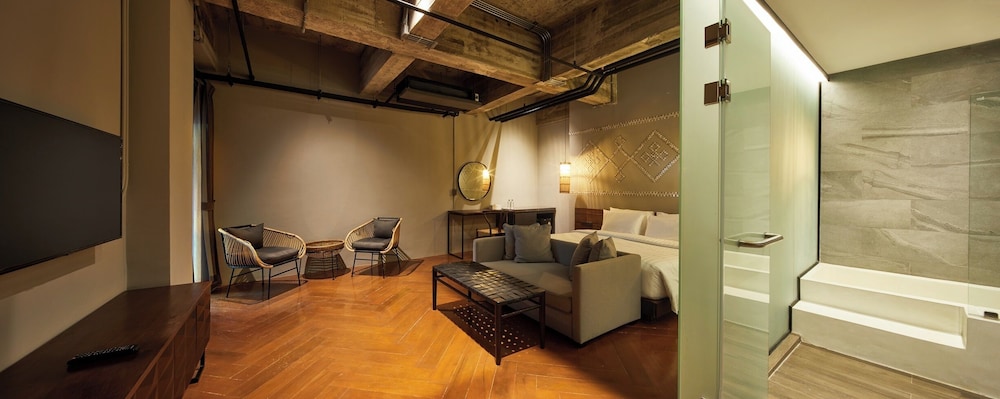 515 VICTORY Hotel 31/49