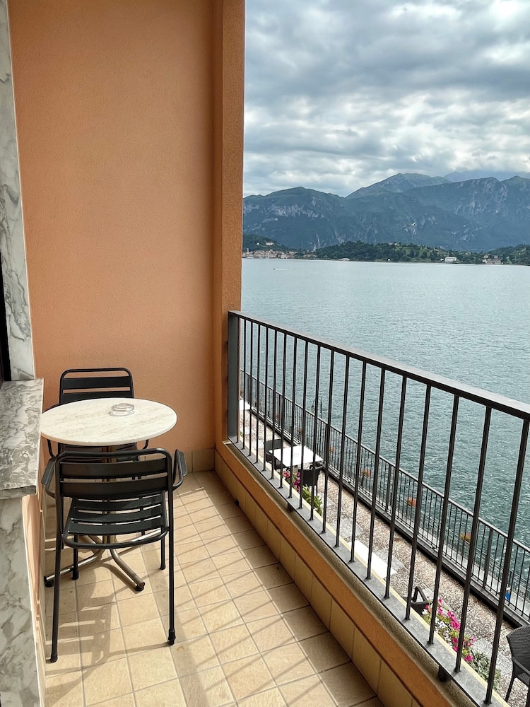 Hotel Bazzoni And Du Lac 8/70