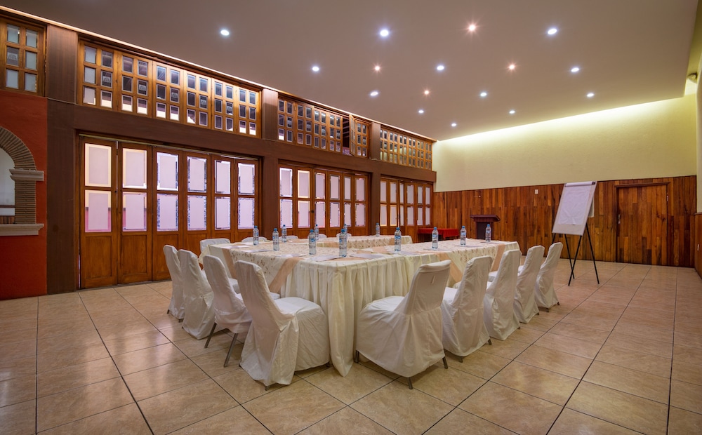 Hotel La Parroquia 45/82