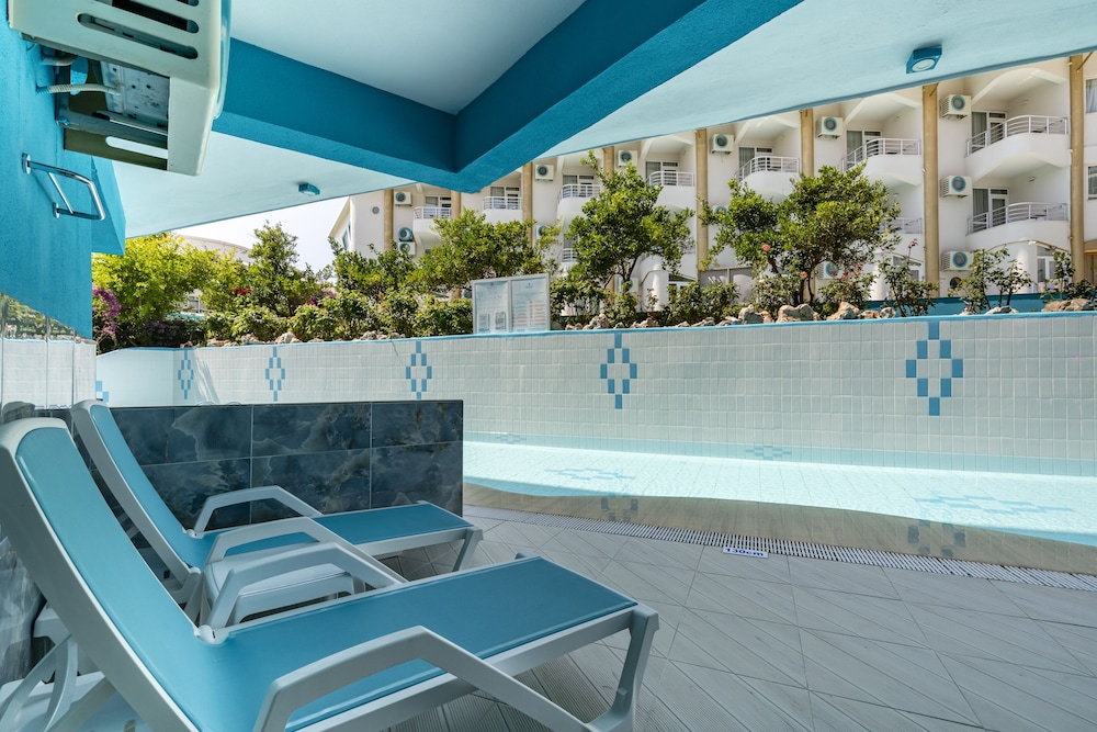 Miarosa Kemer Beach 37/73