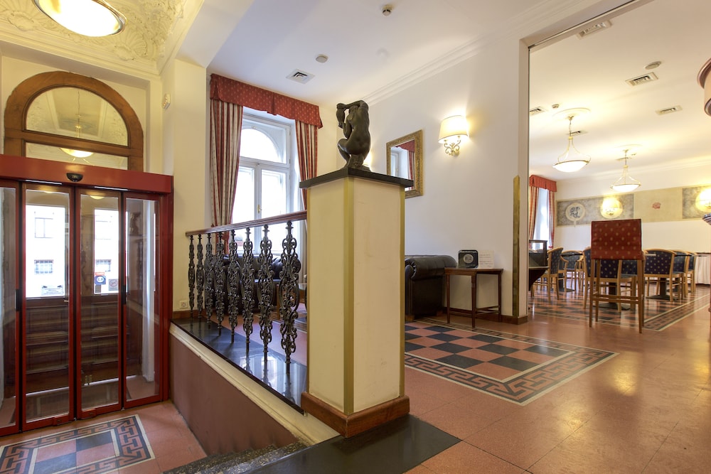 Hotel Tivoli 24/36