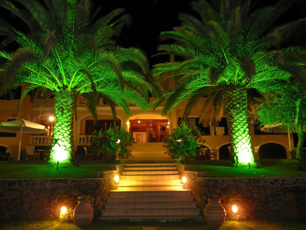 Fiori Hotel 37/50