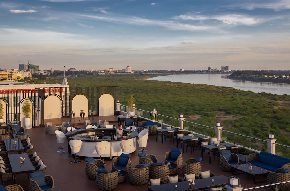 Eastin Hotel Vientiane 44/50