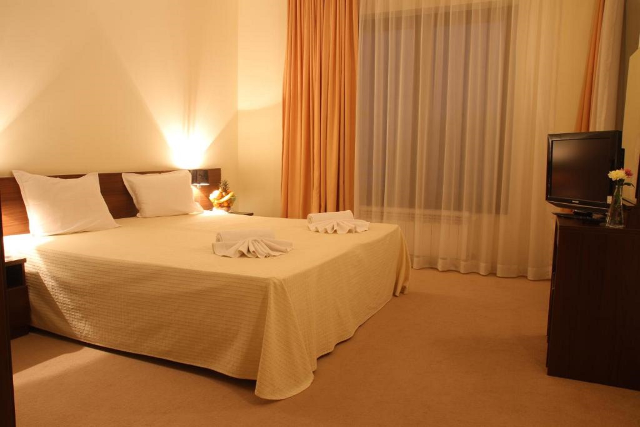 MURITE CLUB HOTEL(FORMERLY White Fir Valley Resort) 16/60