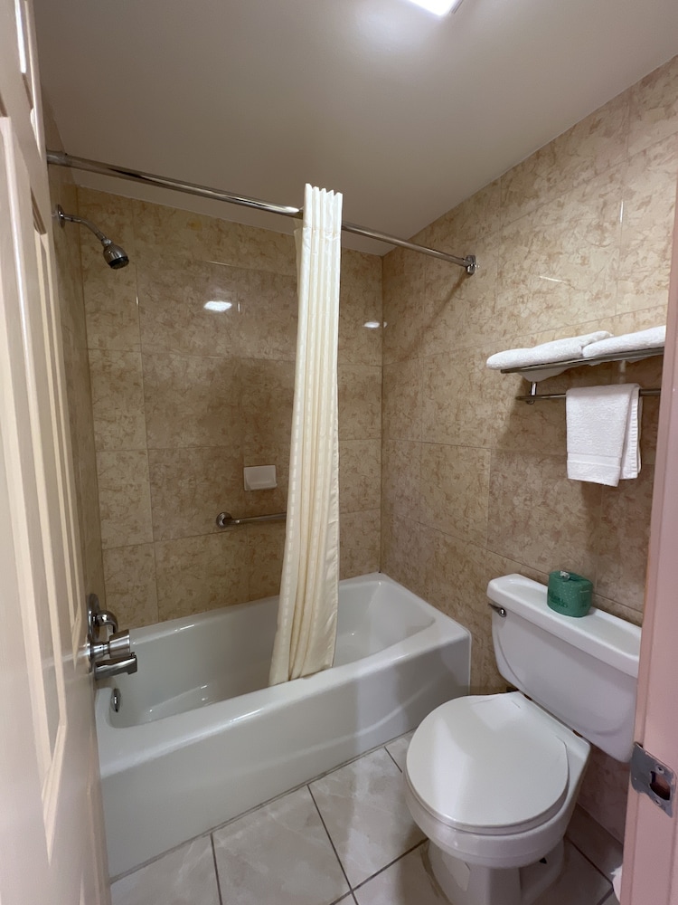 Executive Inn and Suites Lackland AFB 11/17