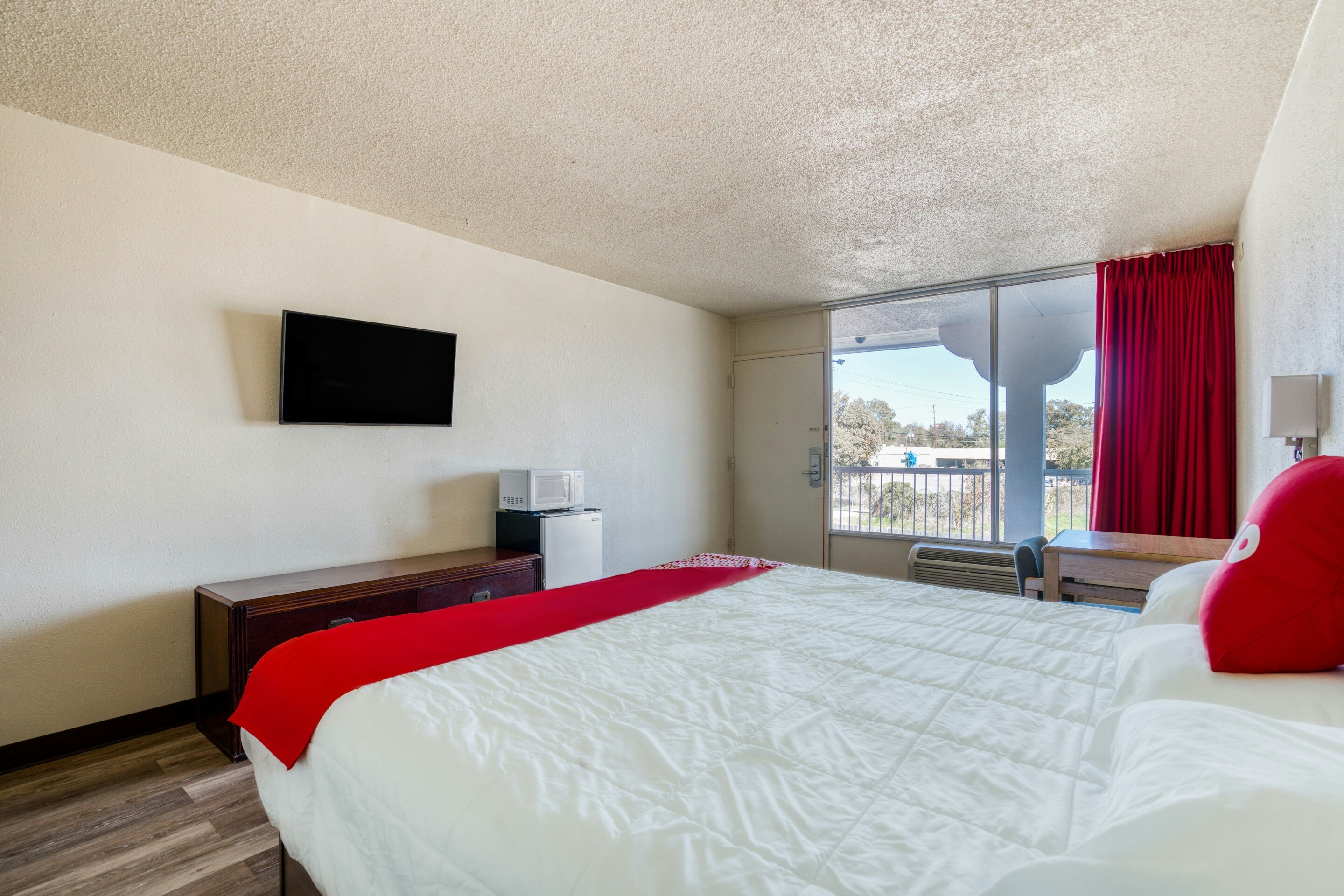 Hotel Waco University Area/ I-35 6/26