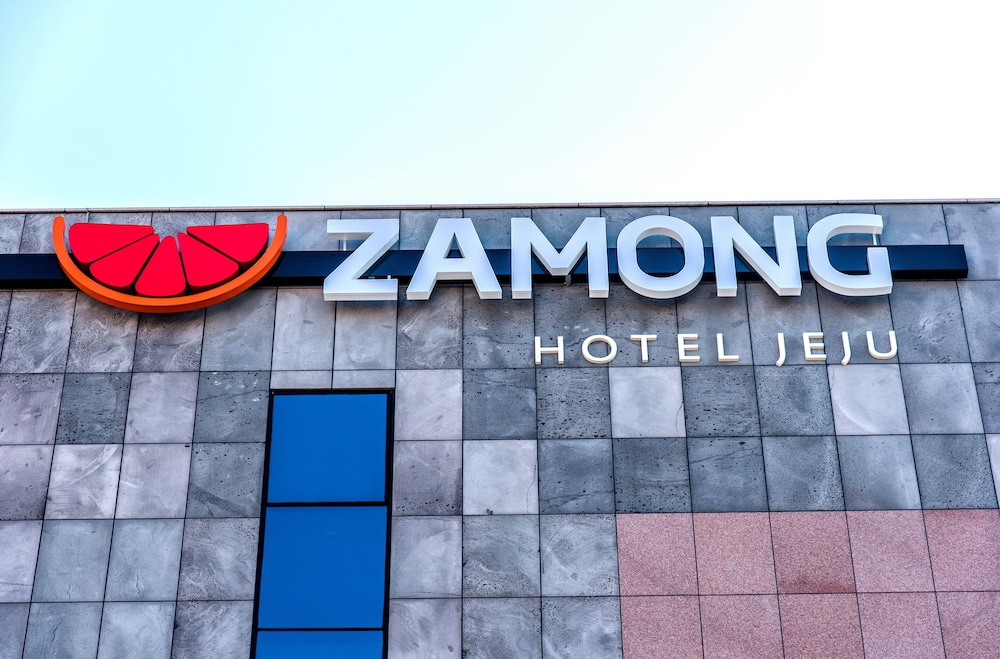 Zamong Hotel 4/48