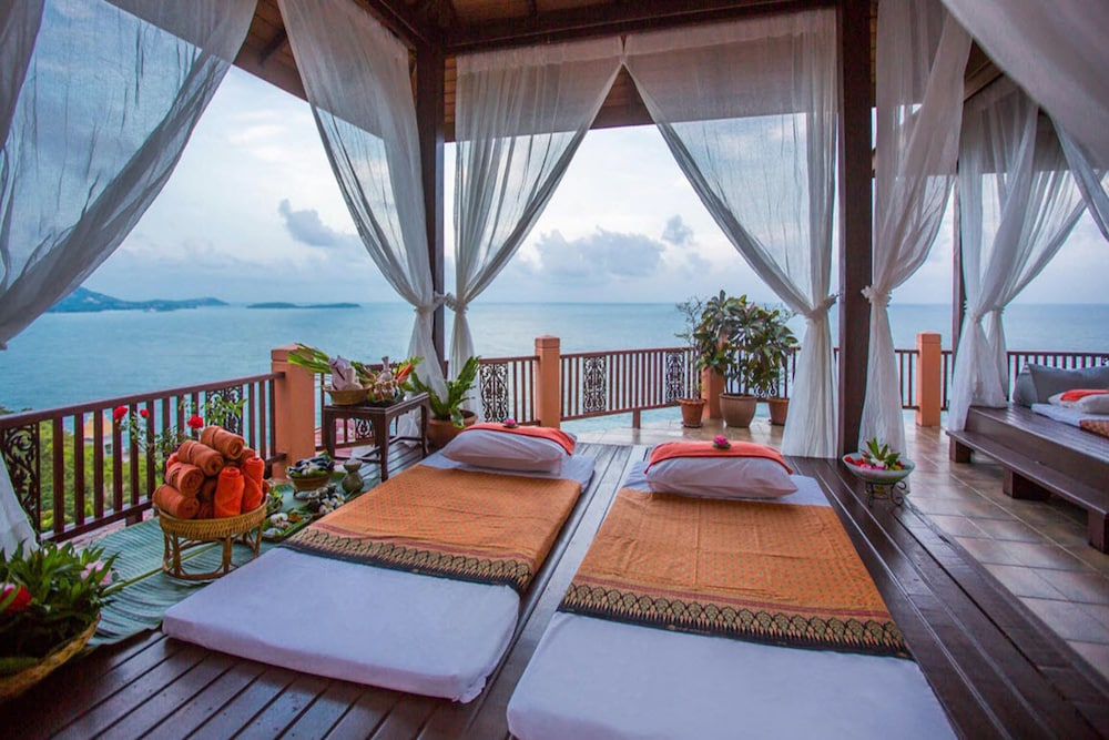 SAMUI BAYVIEW RESORT & SPA 9/66