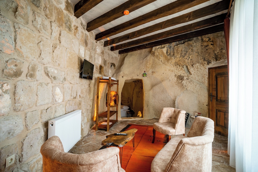 Snora Cave Cappadocia 35/50