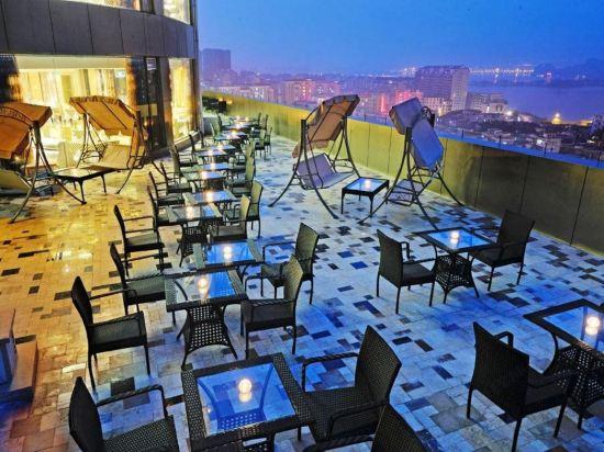Golden Diamond Hotel 38/48
