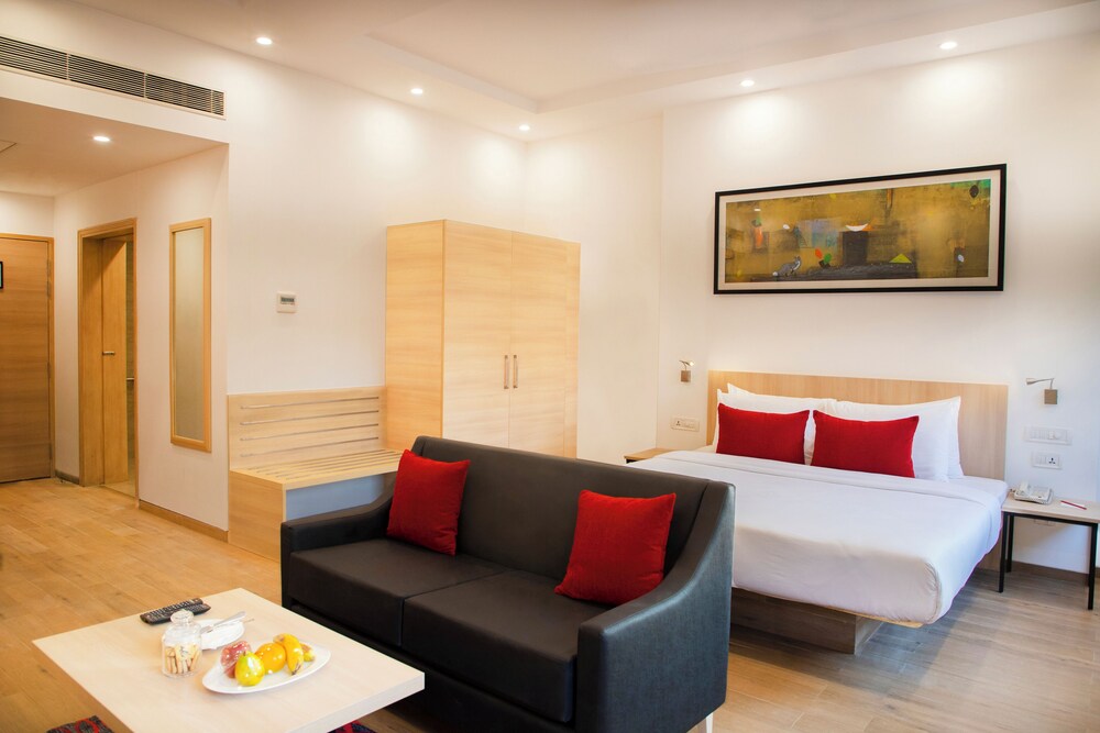 Red Fox Hotel Dehradun 19/31
