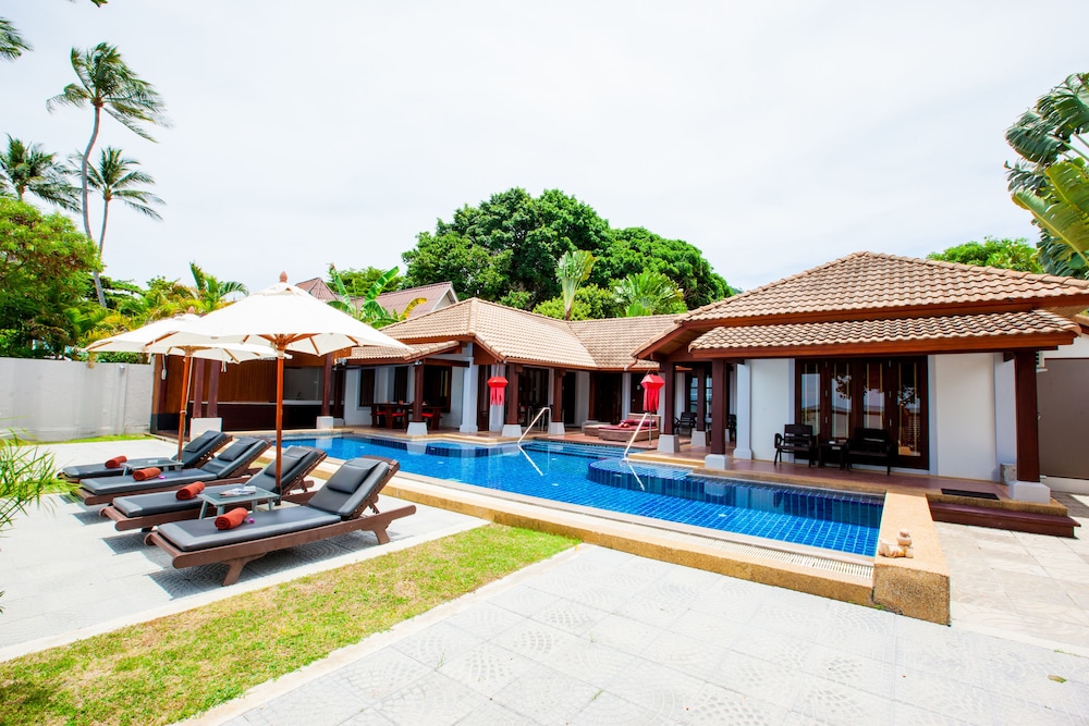 Pao Jin Poon Beach Front Villa 49/56