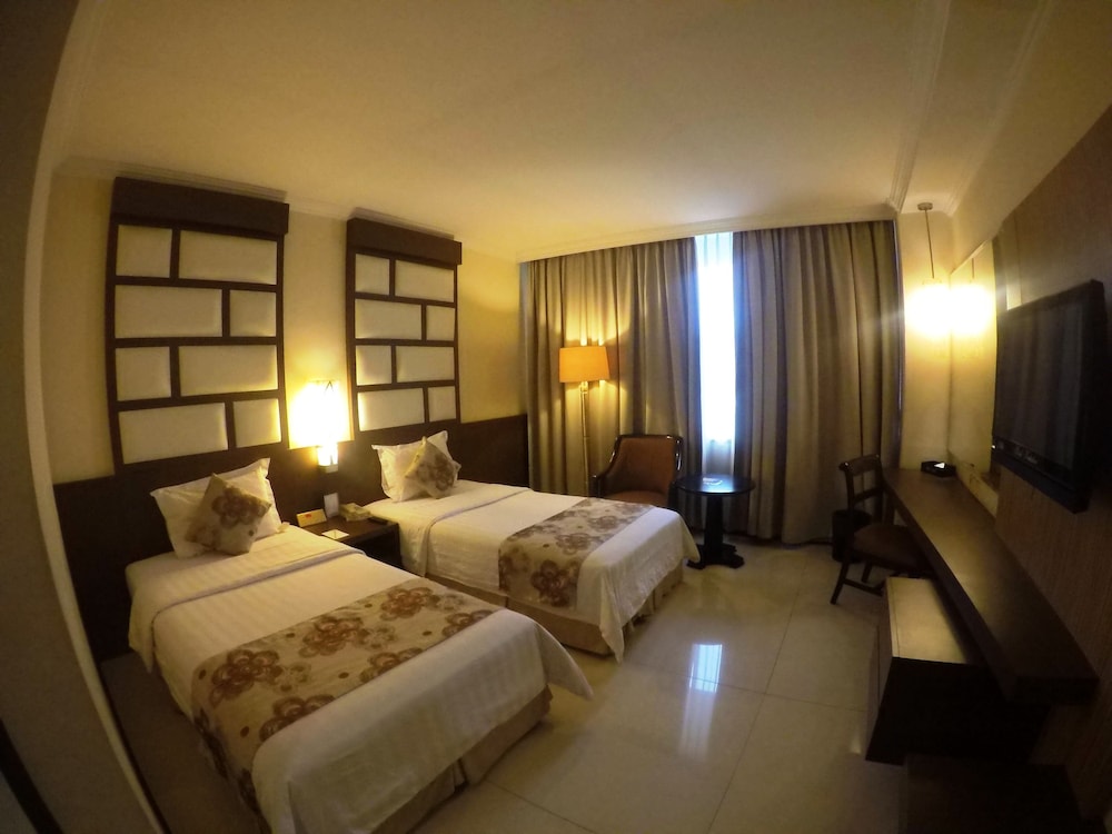 Kedaton Hotel 25/66