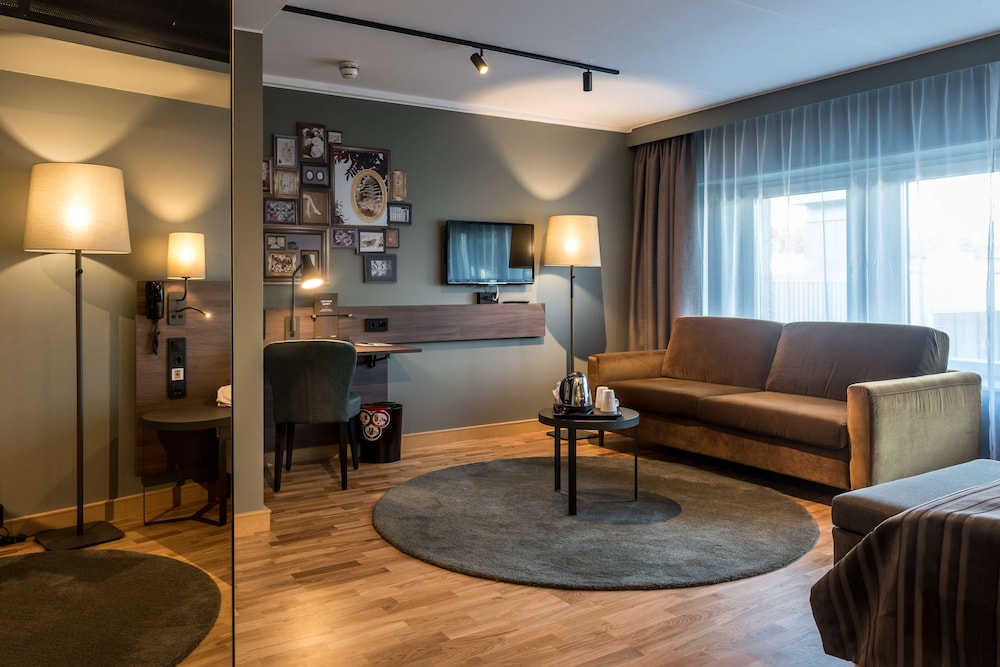 Scandic Infra City 48/75