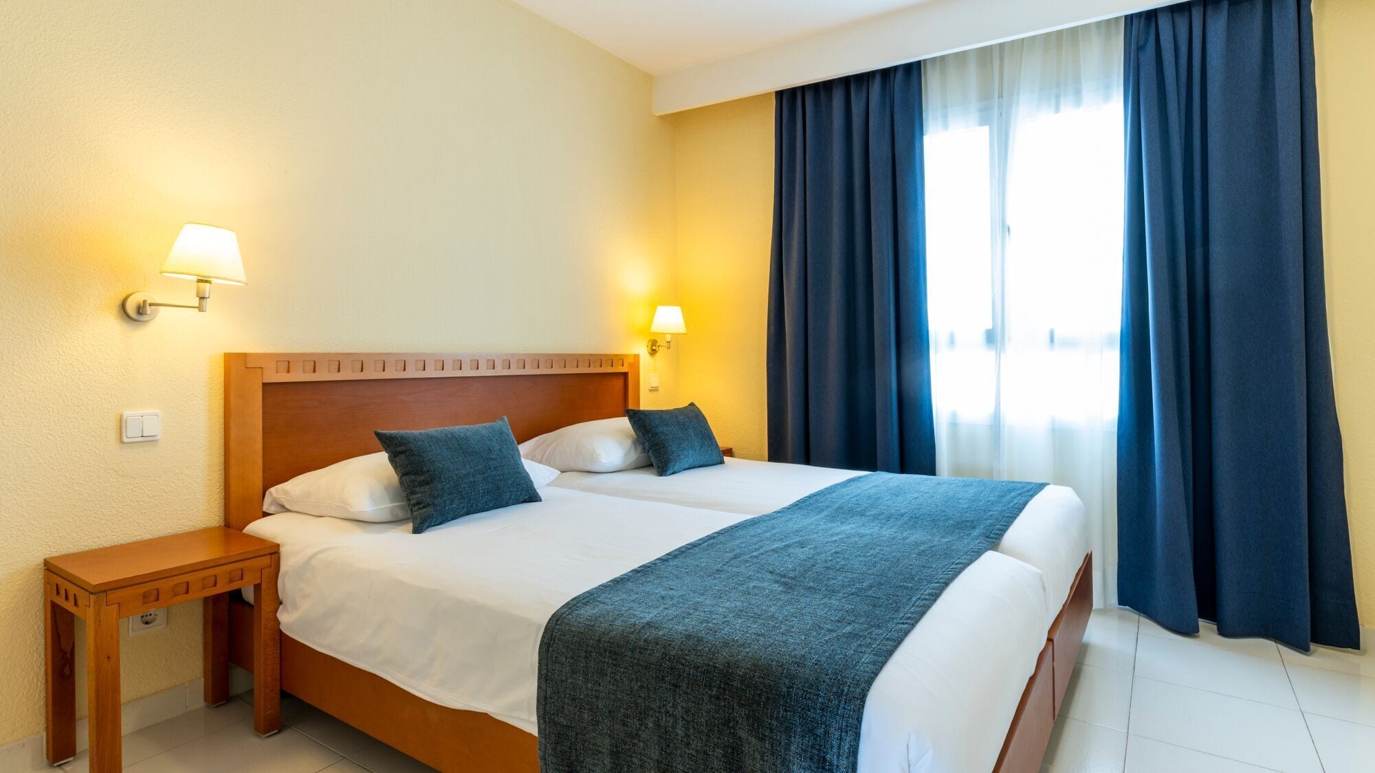 2 BEDROOMS, PREMIUM, APARTMENT, OCEAN VIEW, KITCHEN