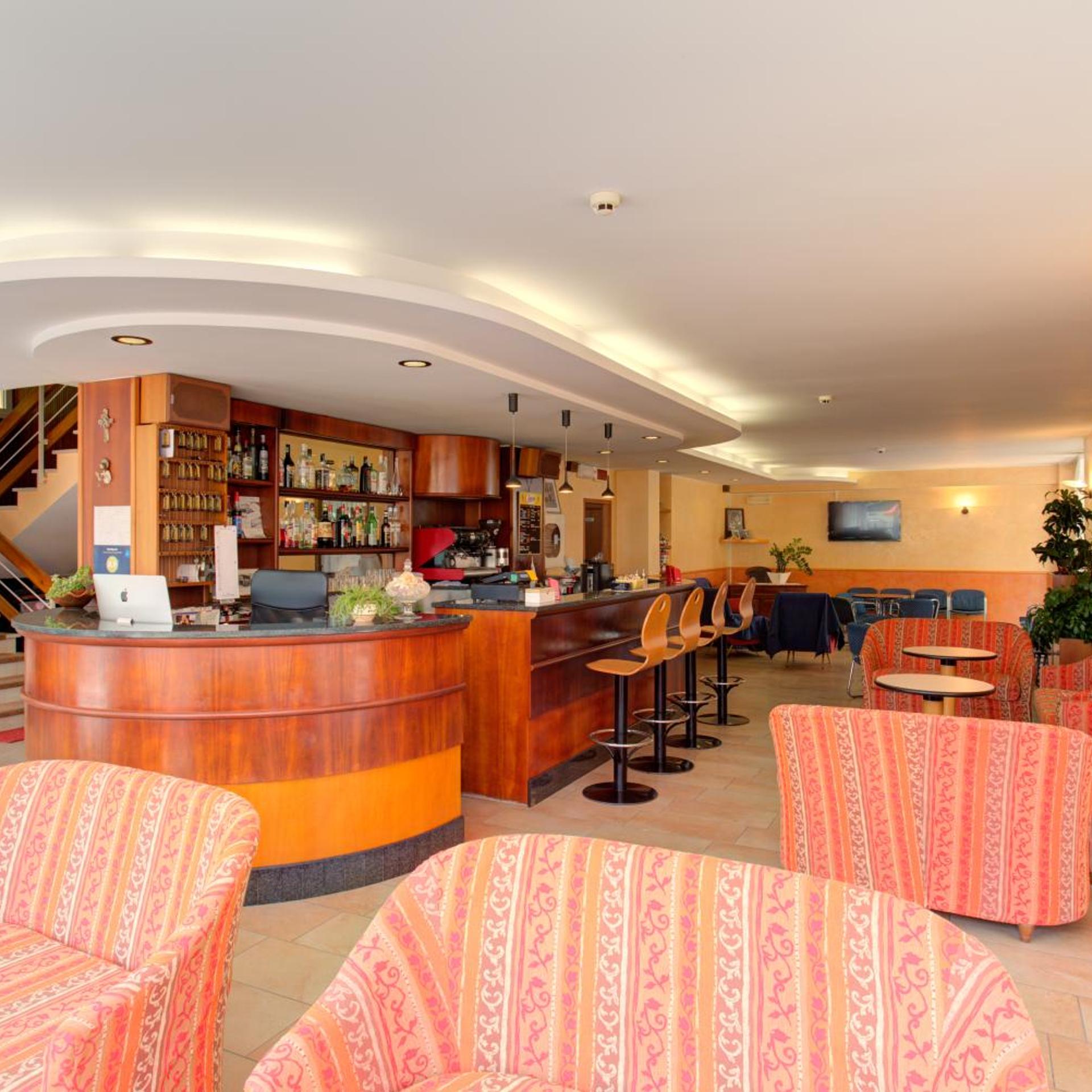 Hotel Nella 36/50