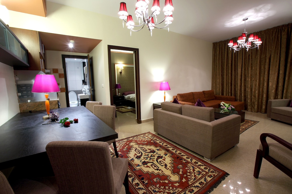Lavender Home Hotel 42/56