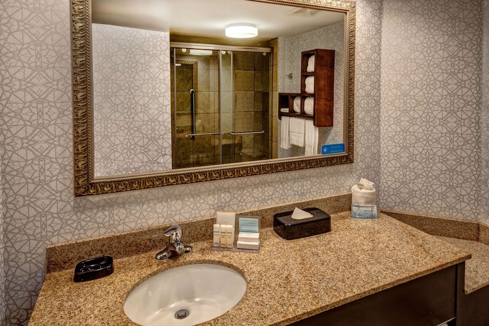 Hampton Inn Rocky Mount 24/53