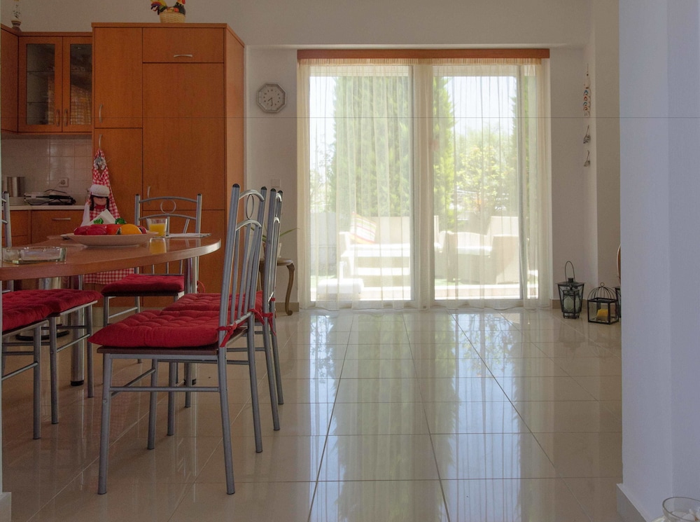 Graziella Apartments photo2