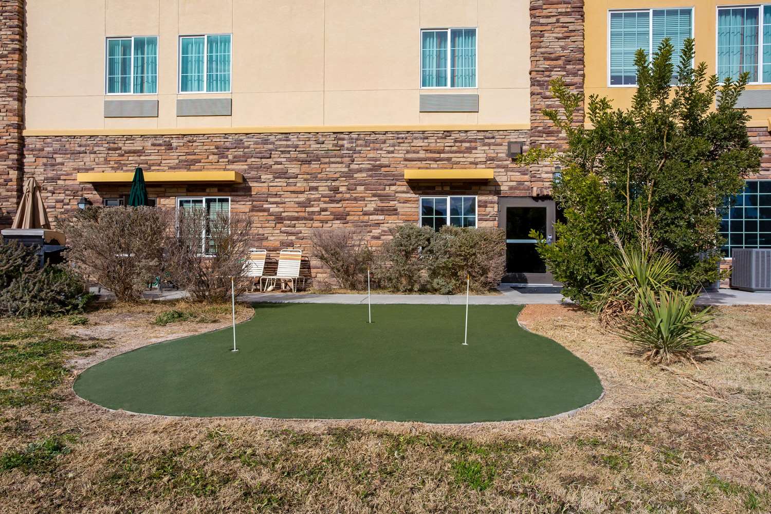 La Quinta Inn & Suites by Wyndham Pecos 58/62